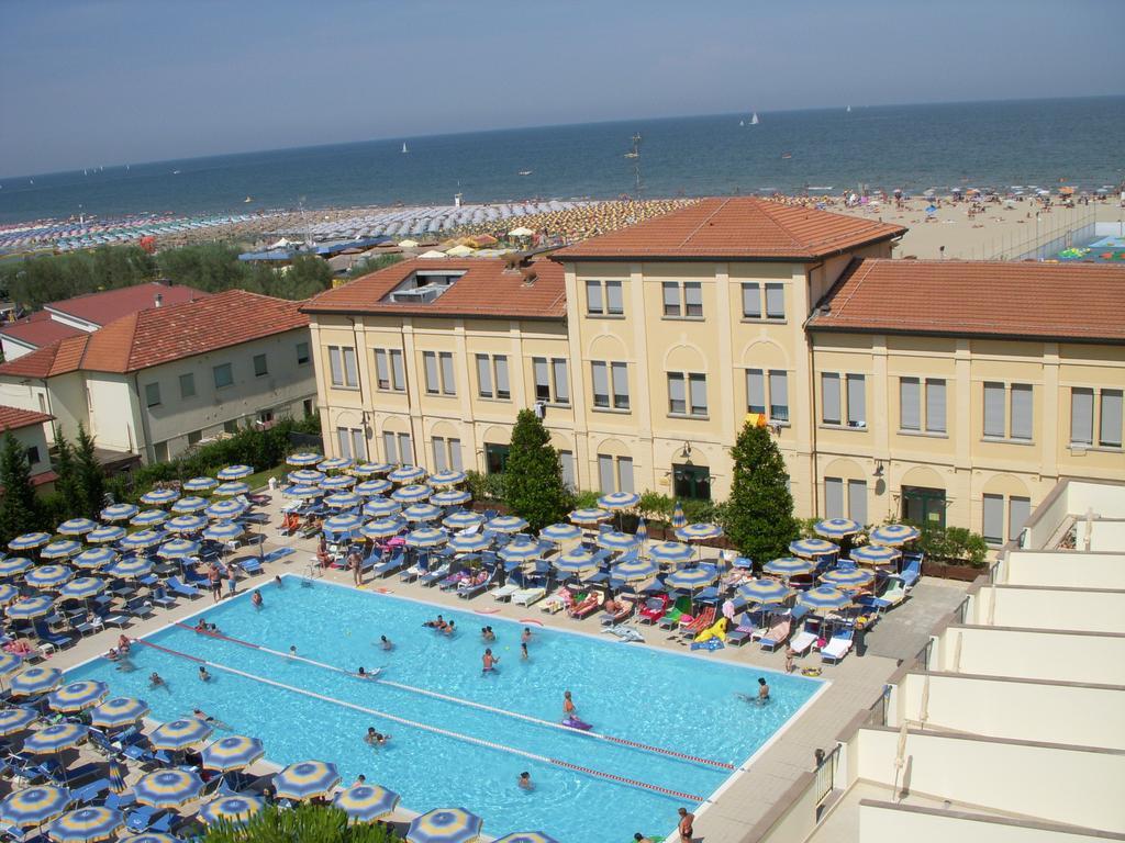 Hotel Dante Family